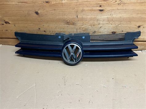 VW GOLF IV 4 GRILL ATRAPA ZDERZAKA 1J0853651 za 70 zł z BOLESŁAWIEC