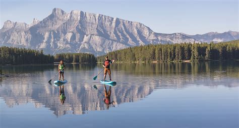 Stand Up Paddleboarding In Banff And Lake Louise Banff Lake Louise