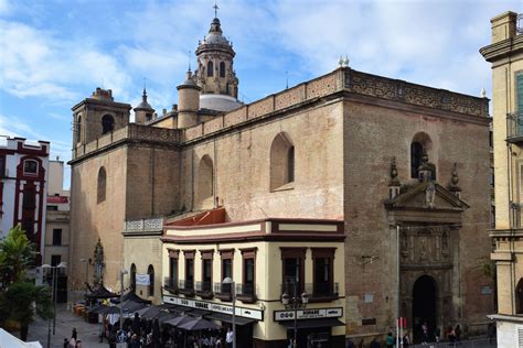 Cierre de la iglesia de la Anunciación en horario matinal esta semana