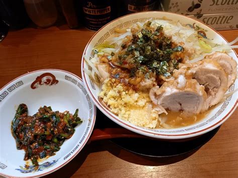 ラーメン豚山＠町田店【今季の味噌山の破壊力が凄まじかった！】味噌山、辛ニラ、アレ刻み海苔。 まにっち【公式】の相模原周辺で食べた