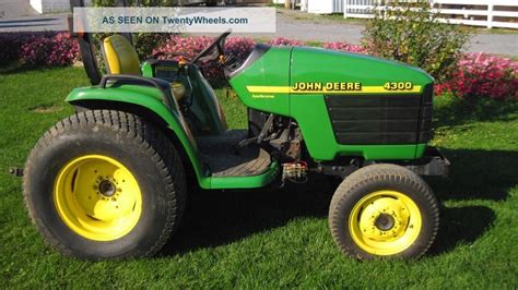 2000 John Deere 4300 Compact Tractor Only 830 Hrs Condition Loader Valve