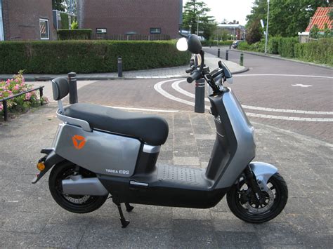 Yadea E8S Baecke Motoren Spijkenisse