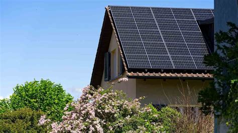 Whats The Best Roof Pitch For Solar Panels Angi