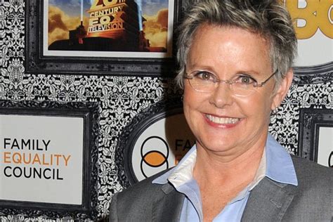 Amanda Bearse Six Quick Facts Amanda Bearse Comedians Facts