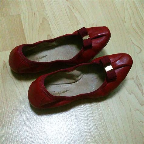 Salvatore Ferragamo My Joy Women S Fashion Footwear Flats On Carousell