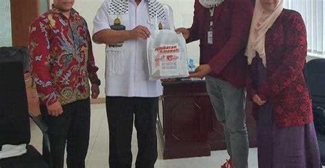 Tim Nusantara Palestina Center Dan Bang Onim Berkunjung Ke Kantor