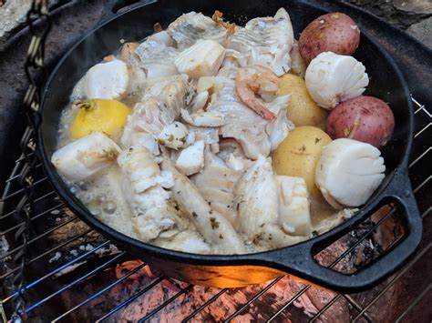 Seafood boil with potatoes and corn : r/CampfireCooking