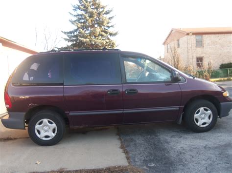 1999 Plymouth Voyager - Information and photos - MOMENTcar