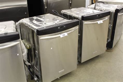 FRIGIDAIRE PROFESSIONAL SERIES STAINLESS STEEL BUILT-IN DISHWASHER - Able Auctions