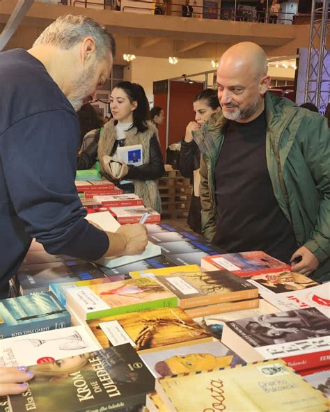 Komploti” I Ben Blushit Radhë Lexuesish Në Panairin E Librit