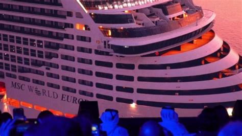 Crociere Lo Spettacolare Battesimo Di Msc World Europa A Doha Il