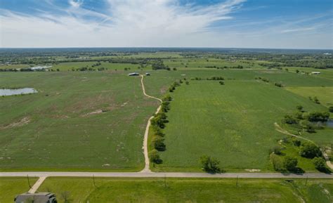 7 Spectacular Farm And Ranch Homes For Sale Right Now Front Porch News