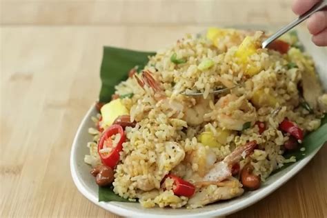 Resep Nasi Goreng Nanas Khas Thailand Ala Devina Hermawan Tanpa Kecap