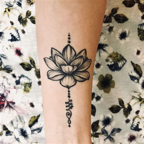 Unalome Tattoo Meaning With Lotus