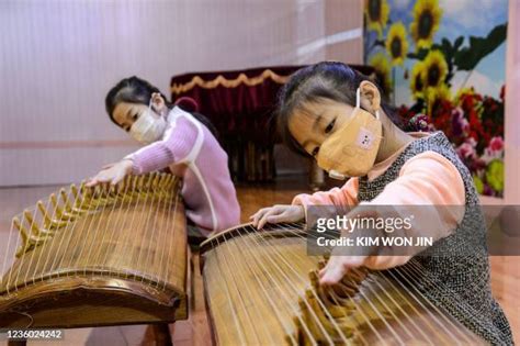 Korean Musical Instrument Stock Fotos Und Bilder Getty Images