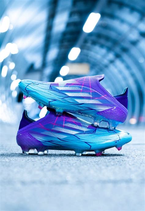 Des Crampons Adidas Aux Couleurs De La Ligue Des Champions