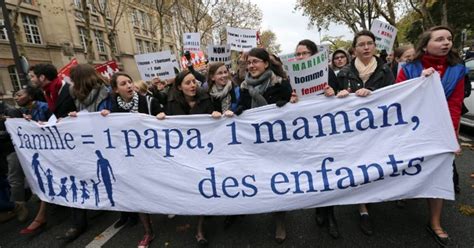 Manif De Civitas Le Mariage Homosexuel C Est Contre Nature