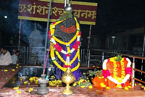 Shani Shingnapur Temple, History, Timings & Importance