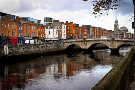 Dublin-Ireland-with-River-Liffey - Appetites Abroad