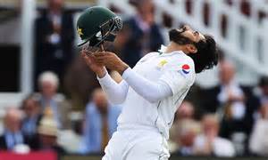 Misbah Becomes Oldest Test Centurion In 82 Years Sport Dawn Com