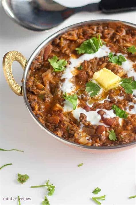 Dal Makhani Recipe Restaurant Style | How To Make Dal Makhani - Mint's ...