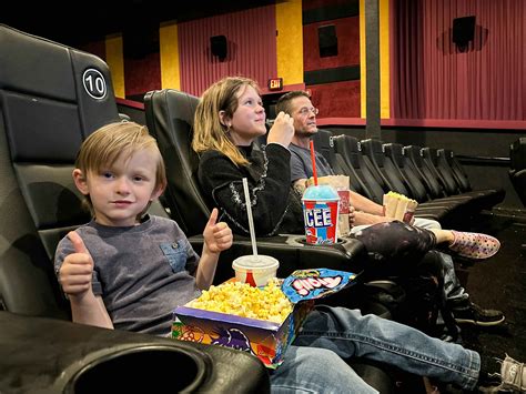 How To Get Cheap or Free Movie Tickets for Your Favorite Theaters - The