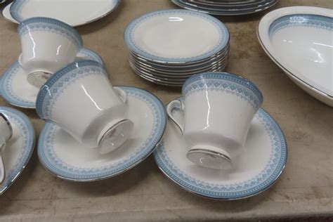 39 Pcs Royal Doulton Lorraine China Mcsherry Auction Service Ltd
