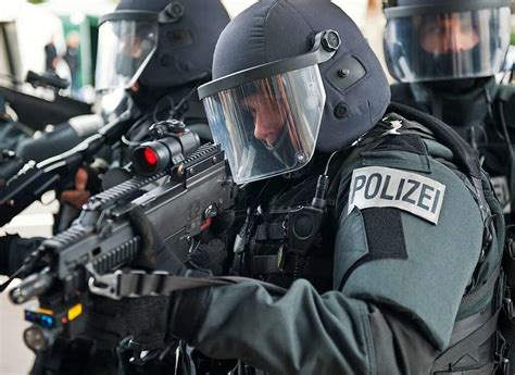 Staatsanwaltschaft Sieht T Dliche Polizei Sch Sse Als Notwehr