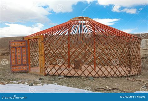 The Construction of the Yurt Stock Photo - Image of kazakh, lattice ...