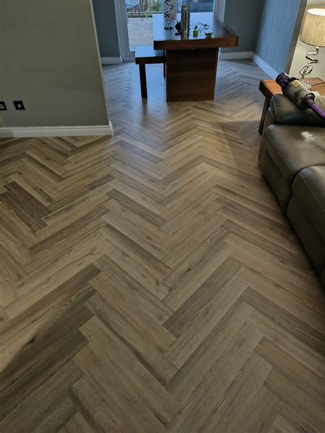 Camaro Naked Blond Oak SPC Herringbone 3 7sqm FTD Laminate