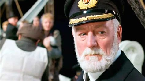 Fallece Bernard Hill El Rey Th Oden A Los A Os Cinemascomics