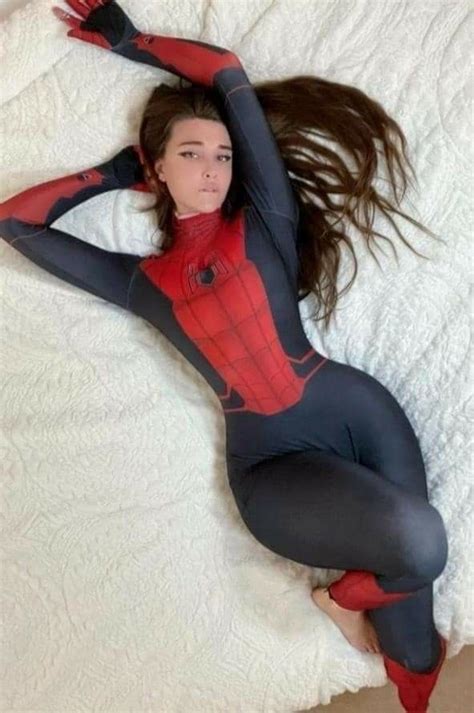 Pin by Tuto on Guardado rápido Spiderman girl Cosplay outfits