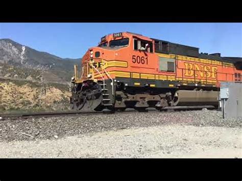 Ca Cajon Passs Railfannig Bnsf Dash Intermodal Train Passes