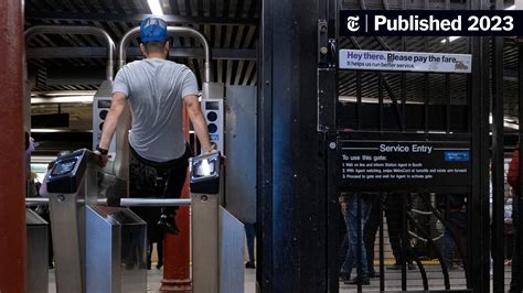 After 690 Million In Fare Evasion Mta Looks Past Enforcement The