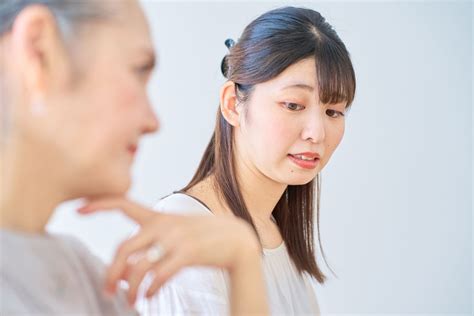 義母に「子どもを産んだら学資保険に入るもの」と言われました。本当に必要ですか？ 学資保険のメリットとデメリット Limo くらしとお金