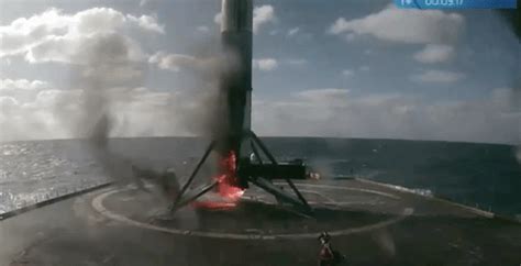 Spacex Launches And Lands Another Rocket On A Drone Ship At Sea Mashable