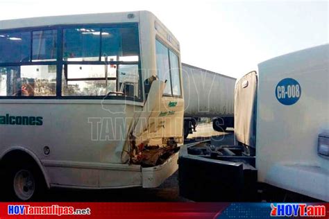 Hoy Tamaulipas Camion Se Impacta Contra Microbus En Reynosa