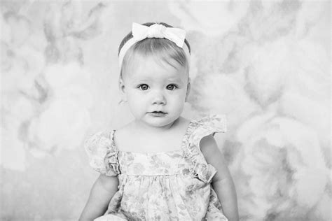 Happy 1st Birthday Hannah Babys 1st Birthday Session At The Studio