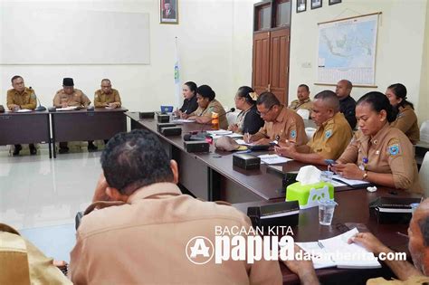 Ketua Panitia Malam Resepsi Hut Ri Tingkat Provinsi Digelar Di Kantor