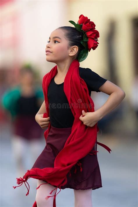 Desfile Del Día De La Revolución Mexicana Foto editorial Imagen de