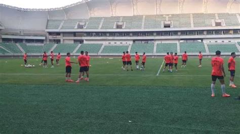 Mazatl N Fc Entrena Por Primera Vez En Su Nuevo Estadio Tudn Copa Por