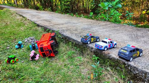 KUMPULAN TRUK OLENG PENUH MUATAN NGEBUT DAN TERGULING DI HADANG MOBIL