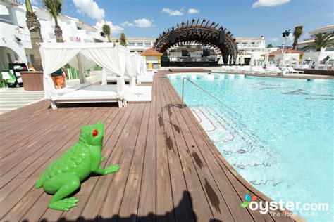 Ushuaïa Ibiza Beach Hotel Review: What To REALLY Expect If You Stay