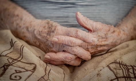 Há lares sem condições e não há inspeção às estruturas clandestinas