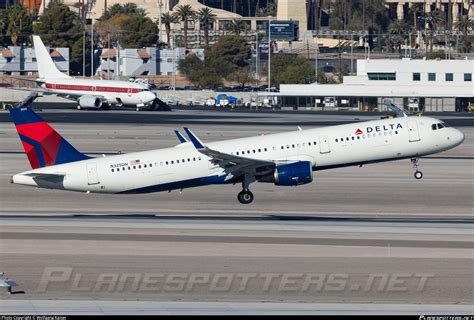 N Dn Delta Air Lines Airbus A Wl Photo By Wolfgang Kaiser