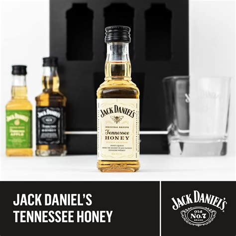 BEAMS INTERNATIONAL Jack Daniels Miniature Whiskey Gift Set with Glass ...