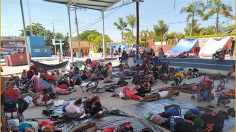 Cientos De Migrantes Permanecen Varados En Tapanatepec Heraldo De