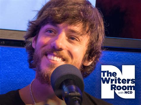 Chris Janson Talks Recharging With the Family on the Beach, Singing Feel-Good Songs That Mean ...