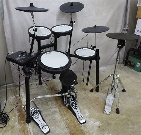 【傷や汚れあり】〇【神殿店】roland ローランド Td17 電子ドラム 〇中古〇の落札情報詳細 ヤフオク落札価格検索 オークフリー