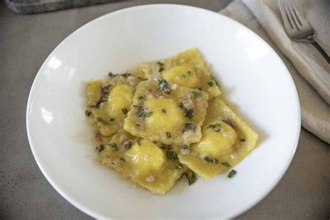 Lemon Ricotta Ravioli With Mint Butter Sauce Culinary Ginger